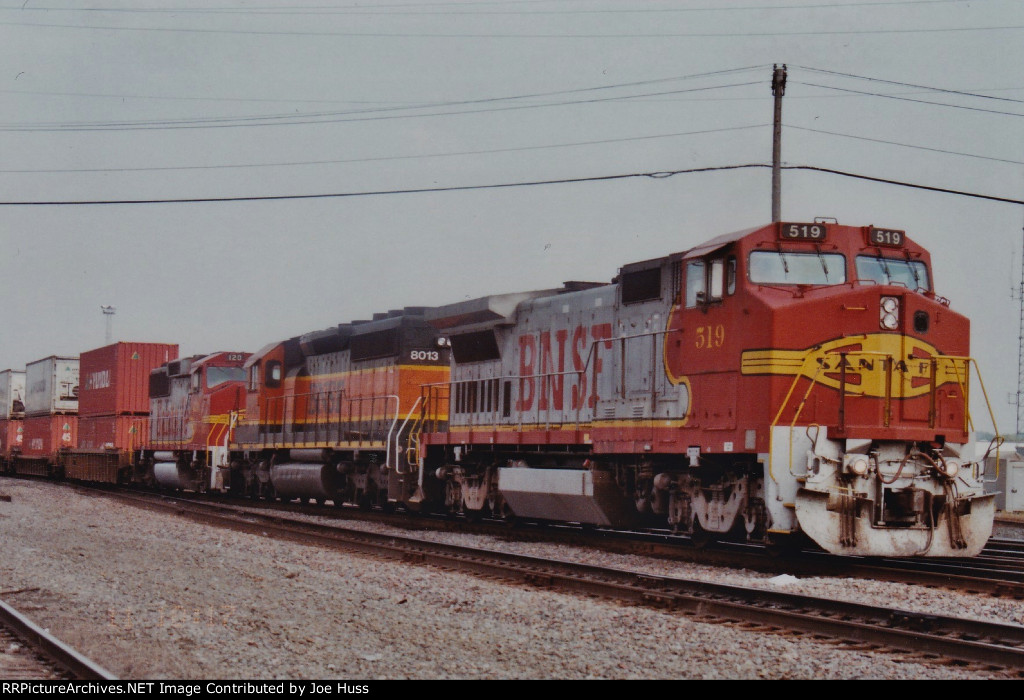 BNSF 519 East